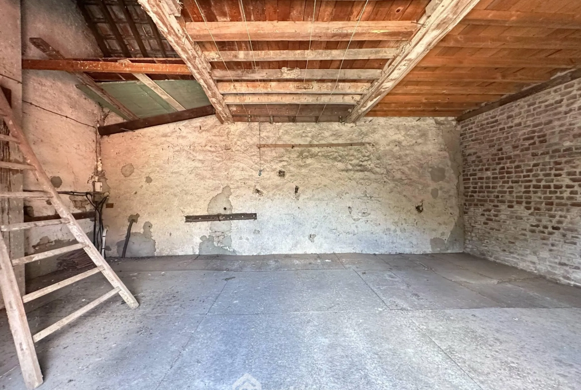 À vendre maison 127 m² à Chambry avec garage et terrain clos 