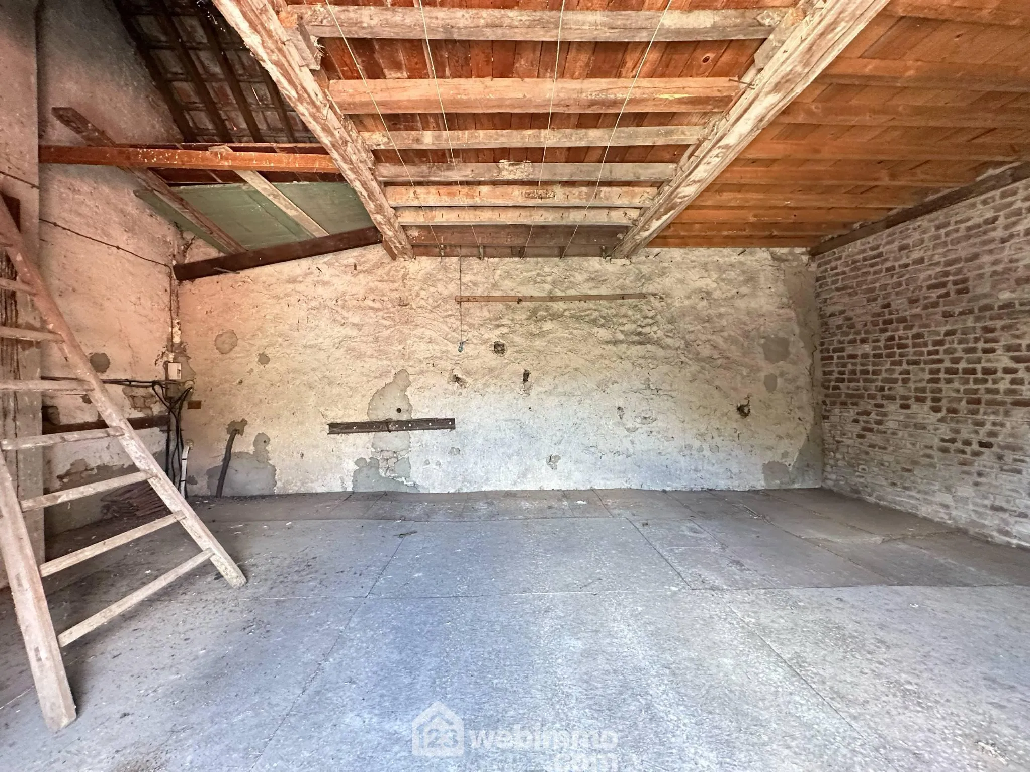 À vendre maison 127 m² à Chambry avec garage et terrain clos 