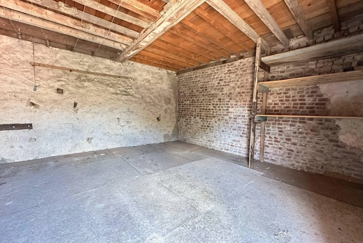 À vendre maison 127 m² à Chambry avec garage et terrain clos 