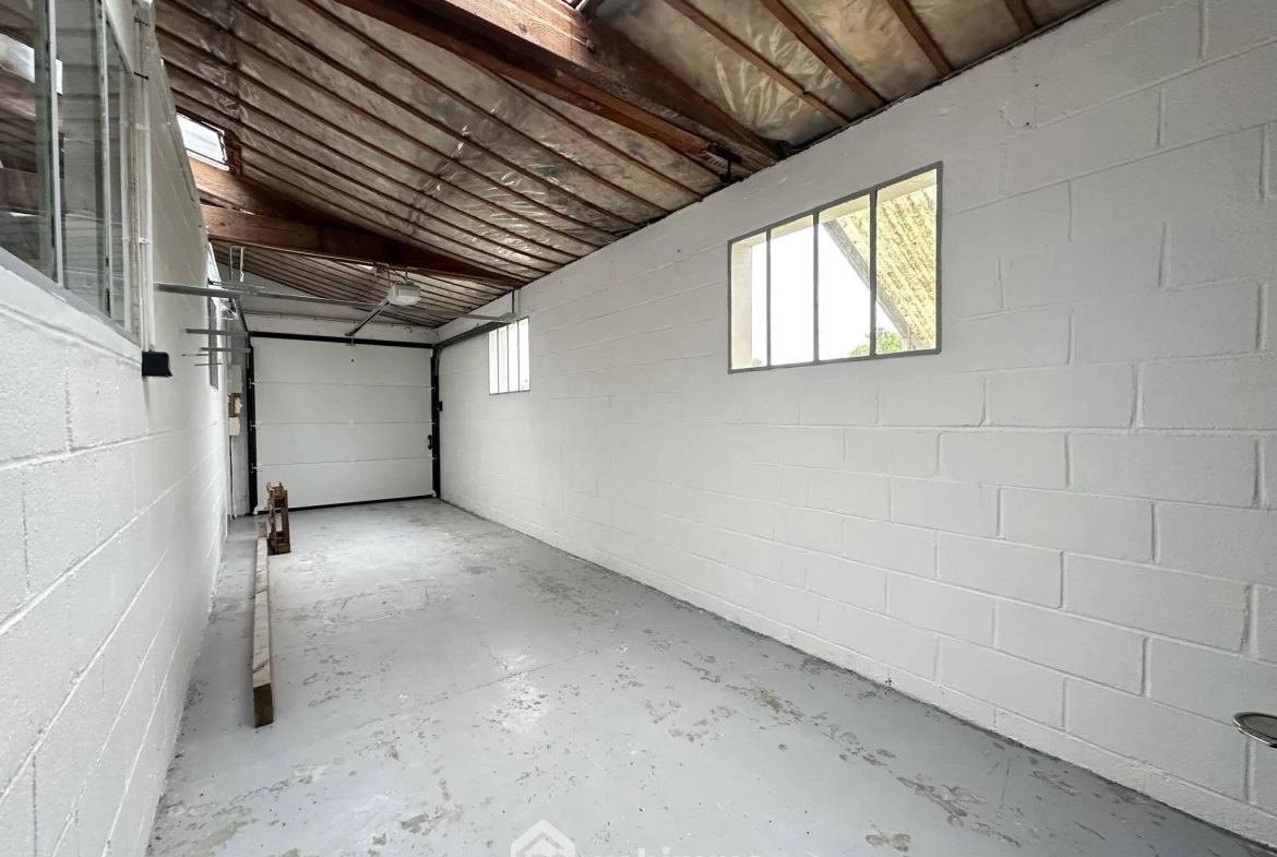 À vendre maison 127 m² à Chambry avec garage et terrain clos 