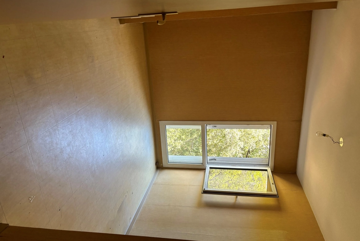 Appartement T3 lumineux de 74 m² dans la résidence Lord Duveen à Marseille 