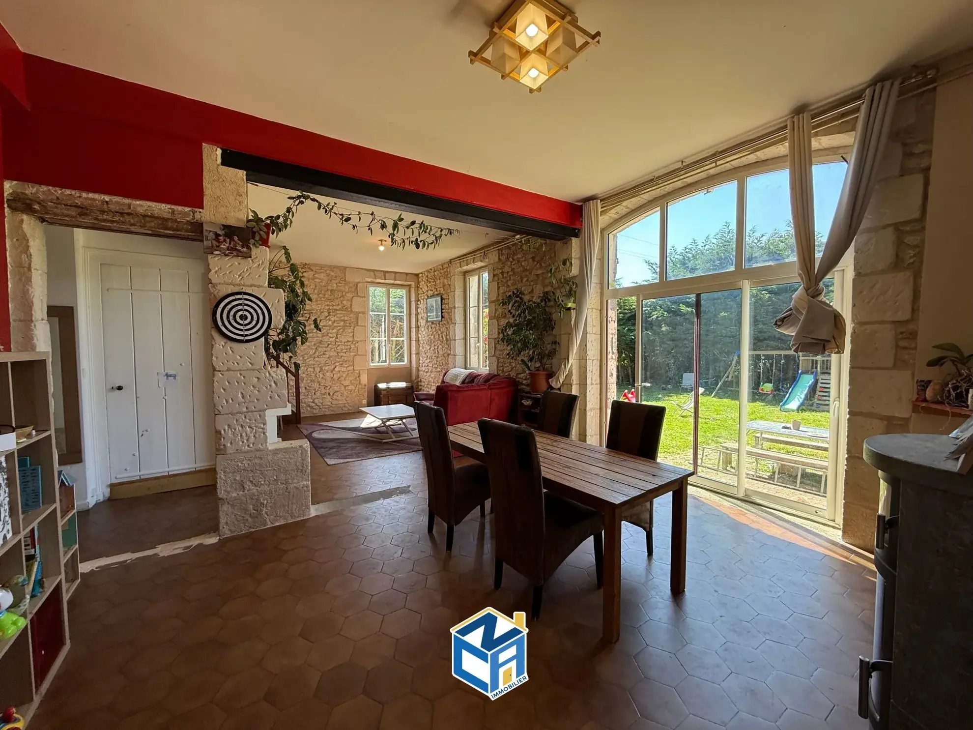 Maison de campagne 4 chambres avec garage et dépendance à Le Liège 37460 