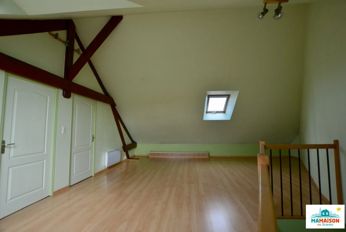 Grande maison de 230 m² avec dépendance et jardin à Fouilloy 