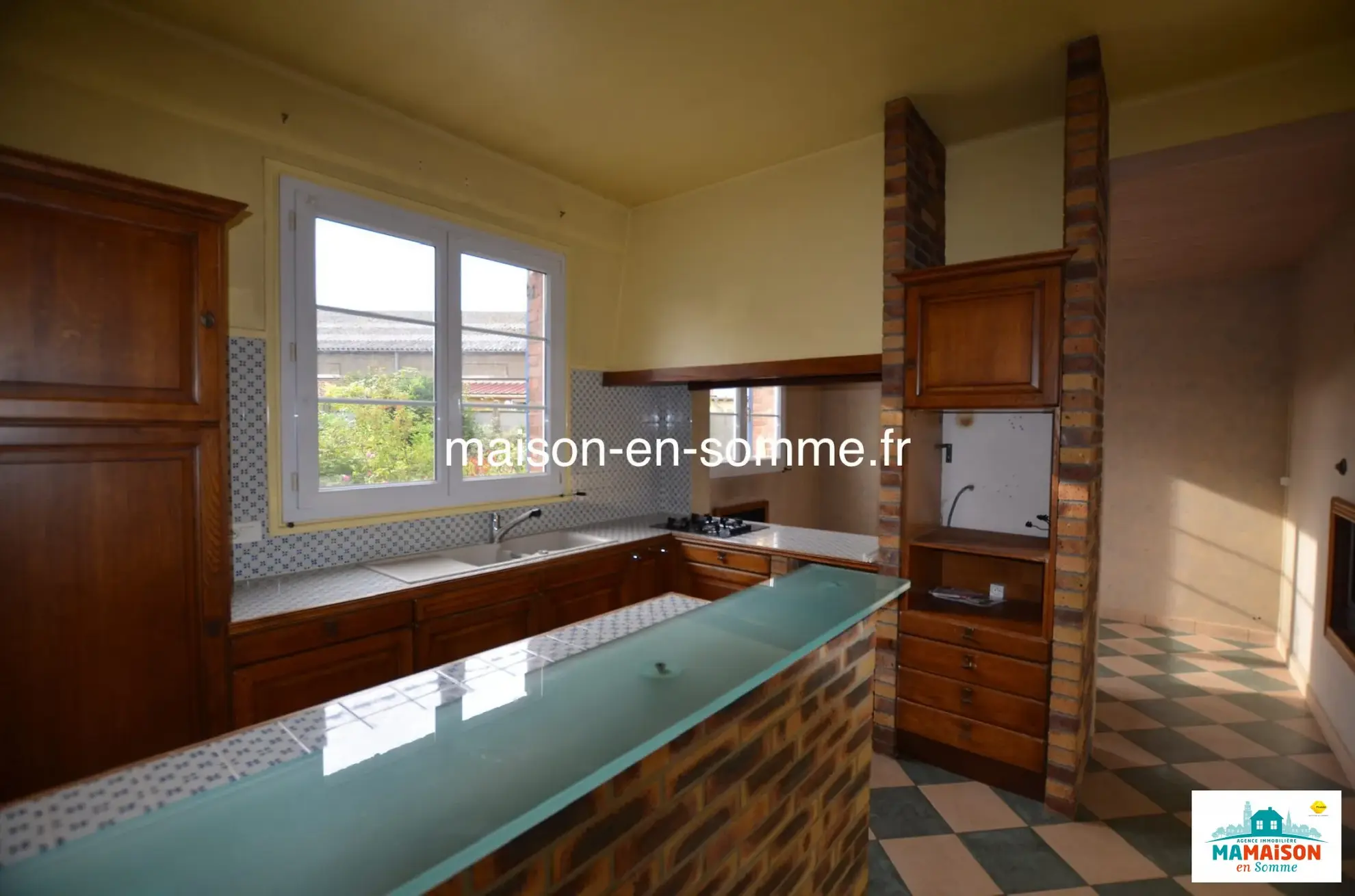 Grande maison de 230 m² avec dépendance et jardin à Fouilloy 