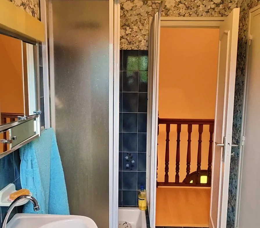 Belle maison avec grand terrain et serre à Guerlédan en Bretagne 