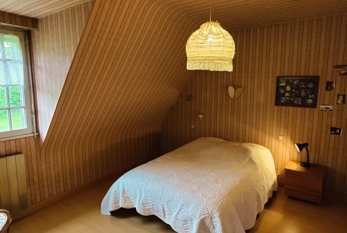 Belle maison avec grand terrain et serre à Guerlédan en Bretagne 