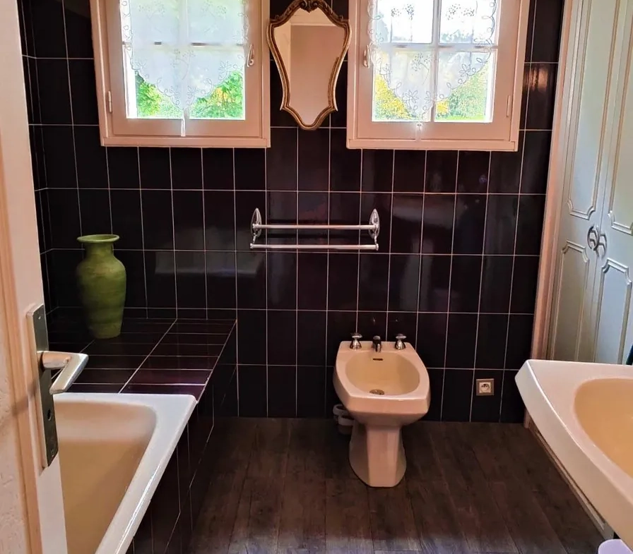 Belle maison avec grand terrain et serre à Guerlédan en Bretagne 