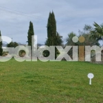 Terrain constructible de 308 m² à Guer, environnement calme et privé