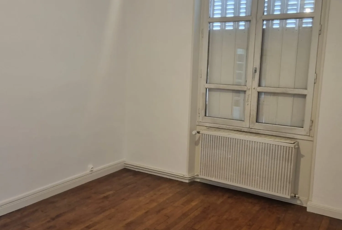 Maison de ville 1930 avec jardin à Déols - Charmante et spacieuse 