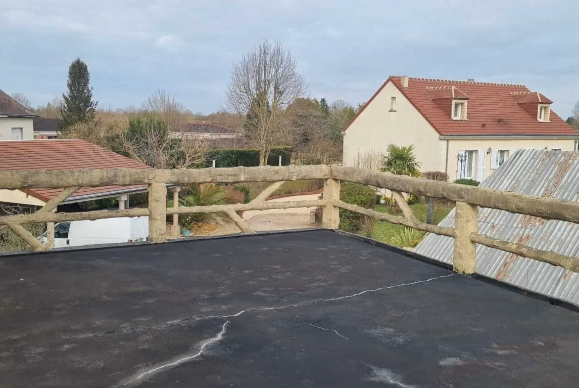 Maison de ville 1930 avec jardin à Déols - Charmante et spacieuse 