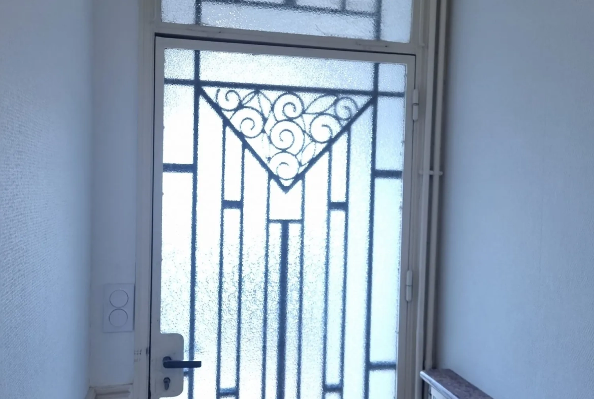 Maison de ville 1930 avec jardin à Déols - Charmante et spacieuse 