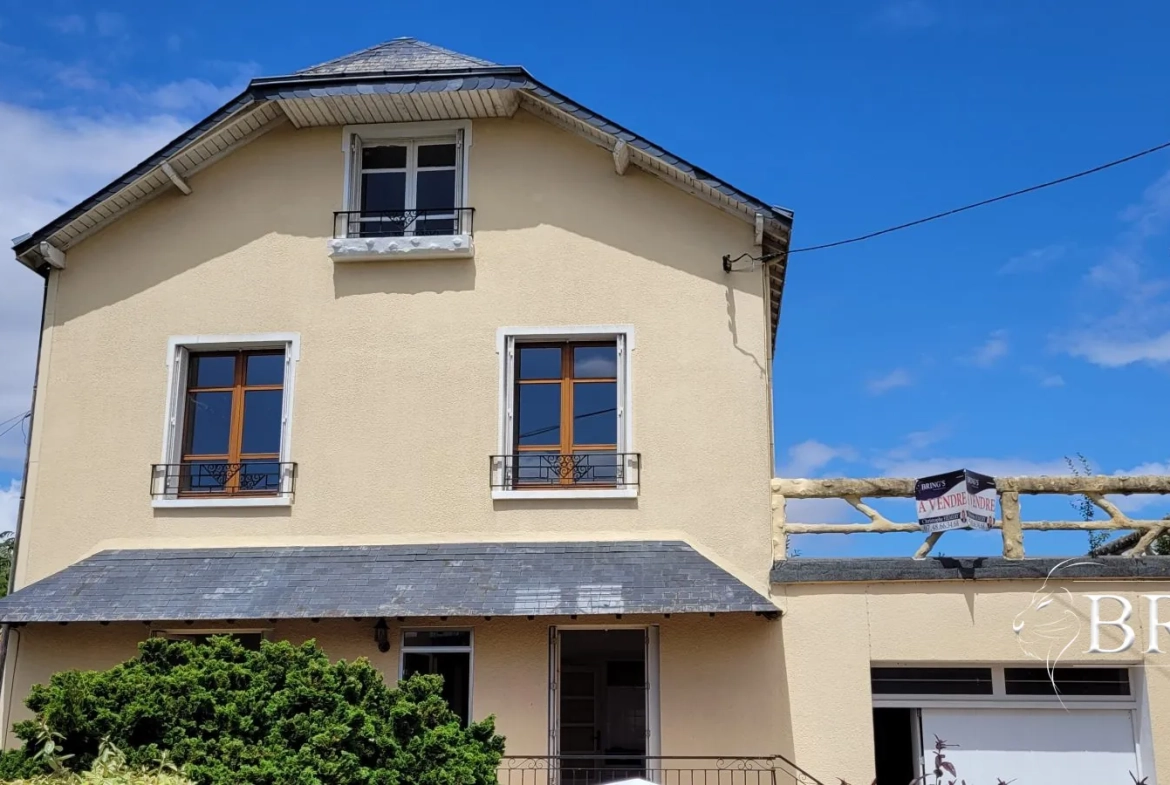 Maison de ville 1930 avec jardin à Déols - Charmante et spacieuse 