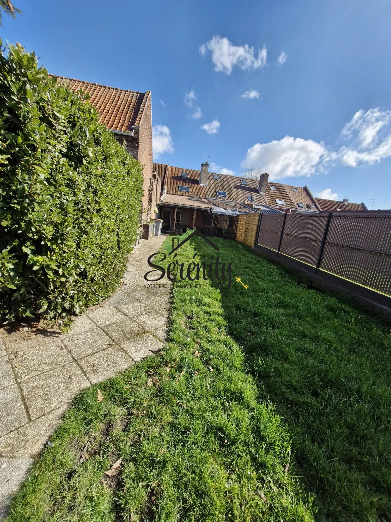 Maison à vendre à Rouvroy – Charmante maison de ville avec jardin et garage 