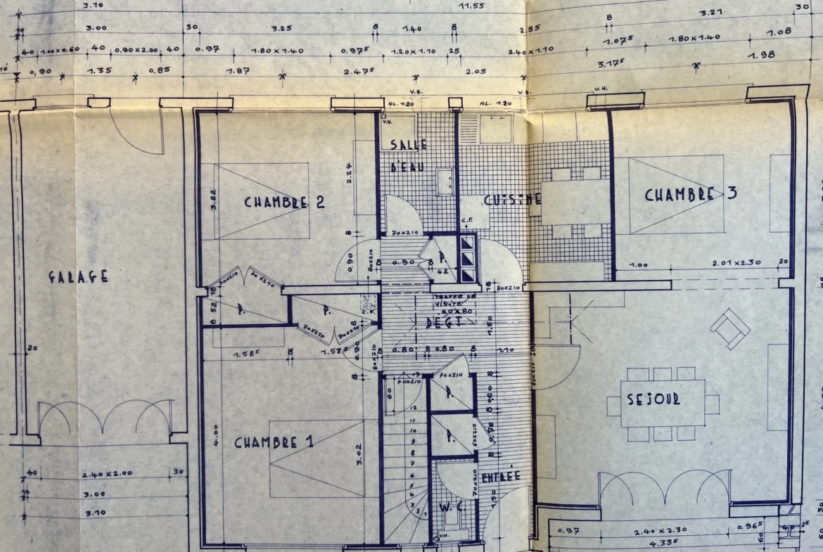 Maison à vendre à Saint-Berthevin – 77 m², jardin et garage, quartier calme 