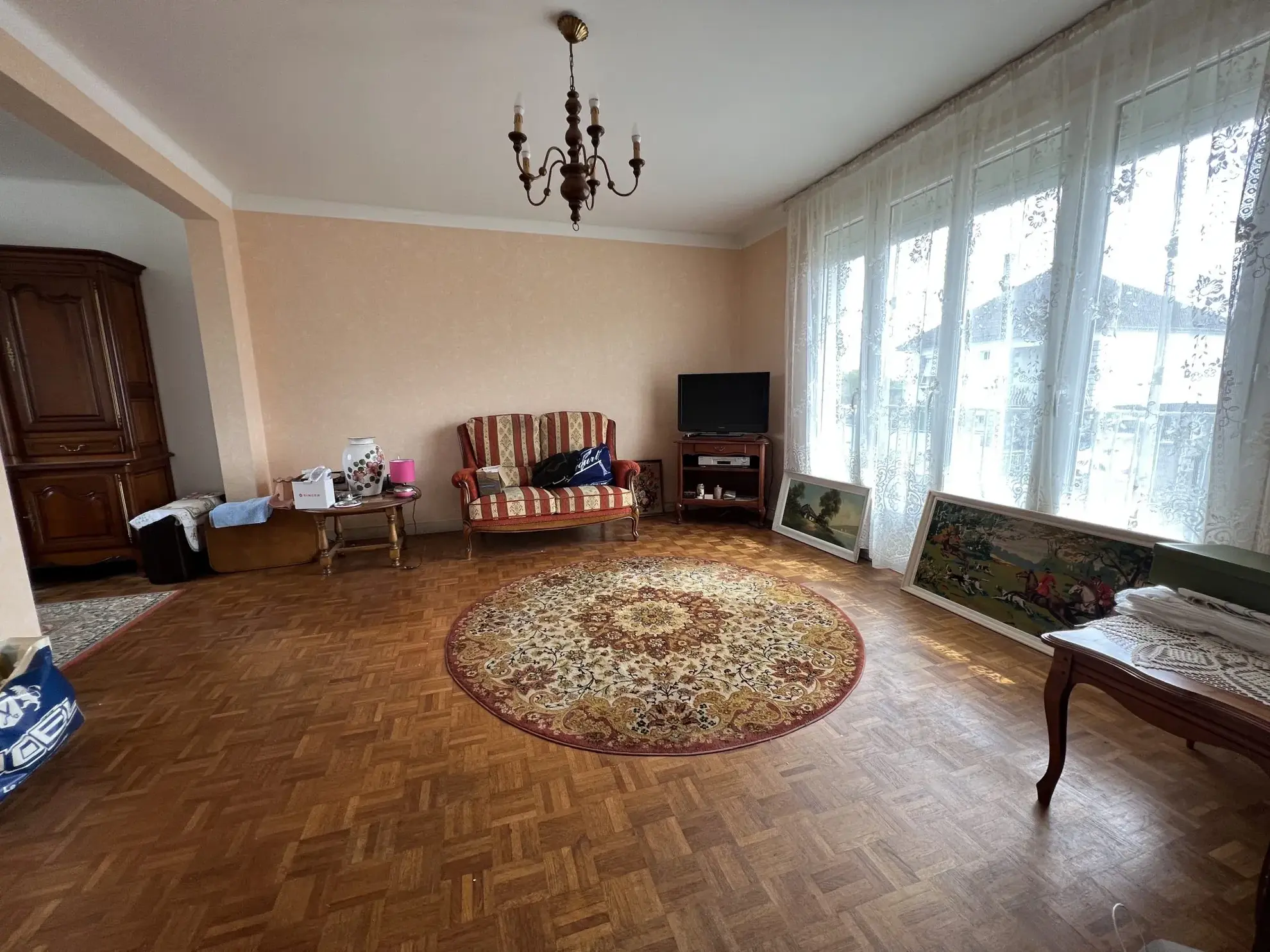 Maison à vendre à Saint-Berthevin – 77 m², jardin et garage, quartier calme 