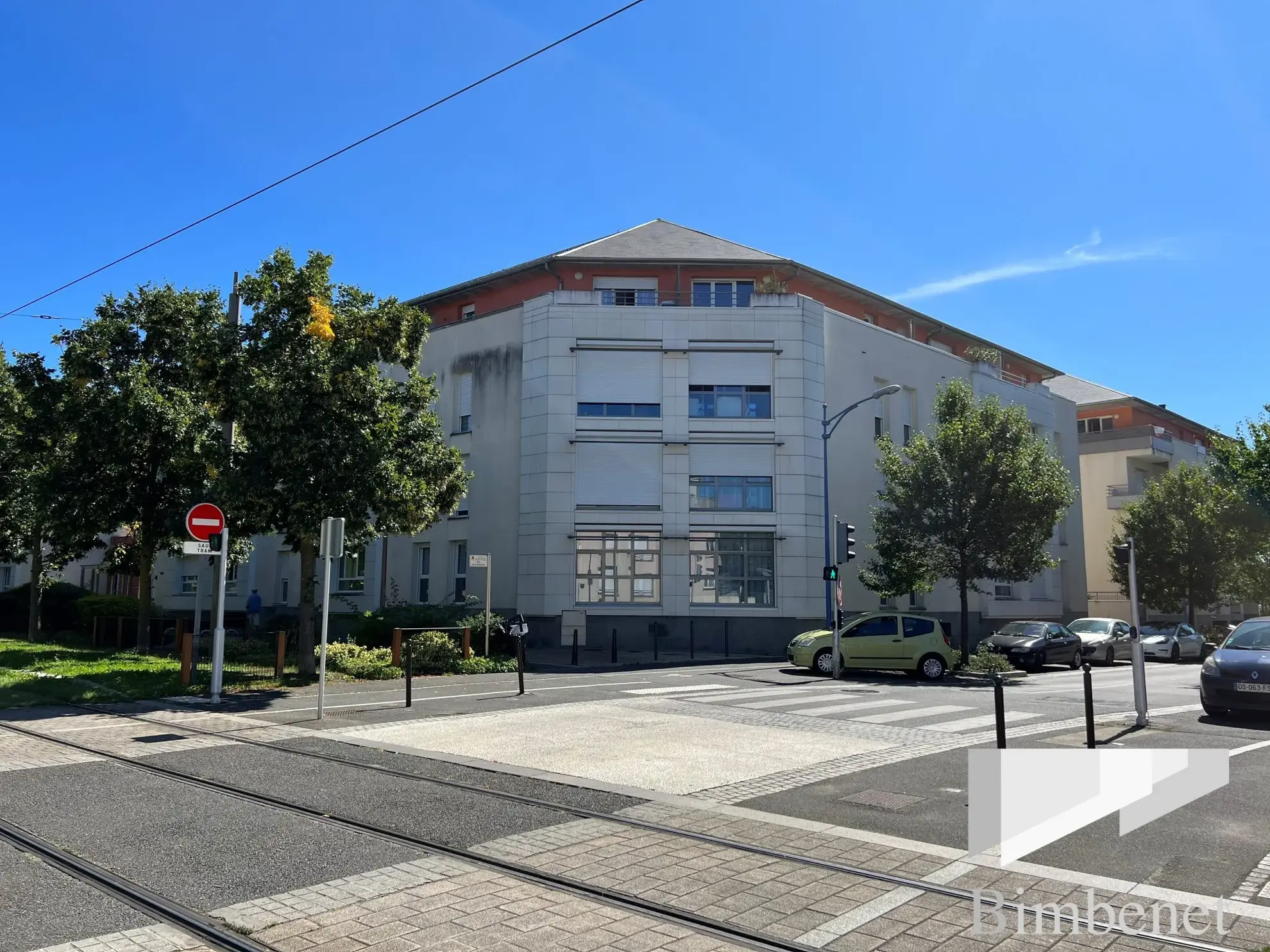 Appartement T1 avec terrasse à Fleury-les-Aubrais dans résidence récente 