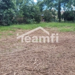 Terrain constructible plat de 1247 m² à Saint-Julien-les-Rosiers