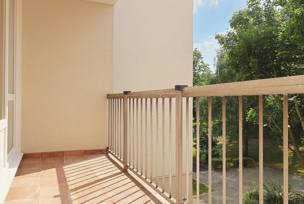 Appartement T2 à vendre à La Madeleine - 53 m², balcon et parking privé 