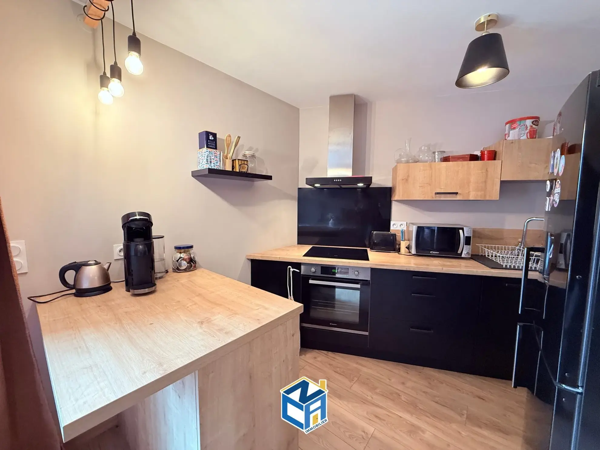 Vente appartement T2 en dernier étage avec deux balcons à Tours 