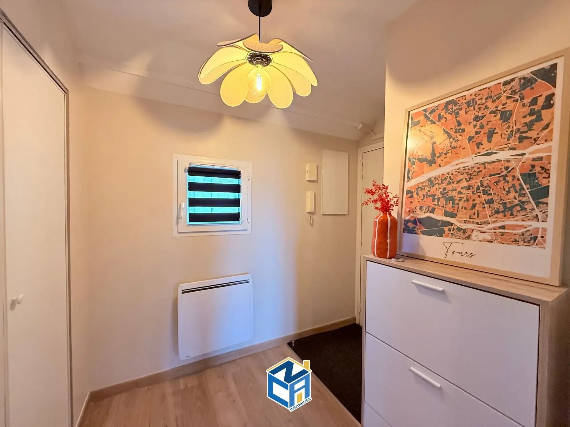 Vente appartement T2 en dernier étage avec deux balcons à Tours 