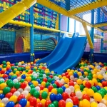 Neuchâtel - Parc de loisirs à vendre Parc de loisirs intérieur pour enfants à vendre près de Neuchâtel - Opportunité clé en main