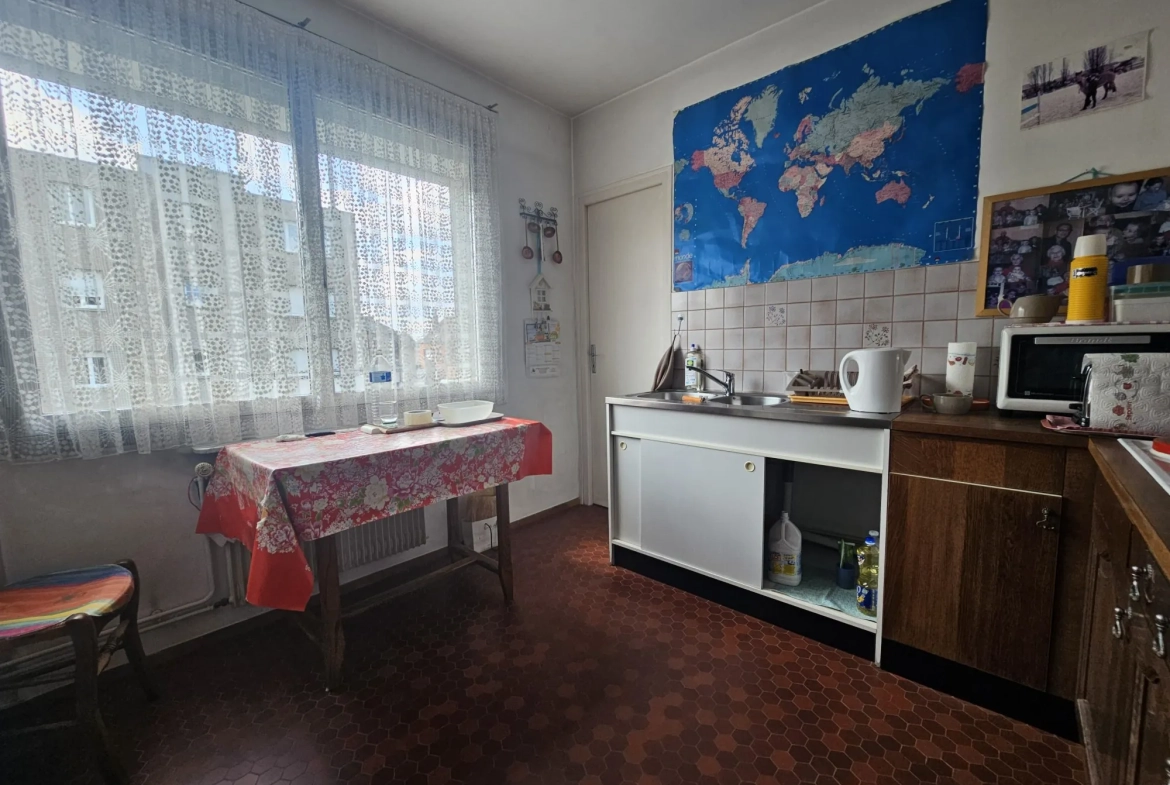Charmant appartement T3 de 74 m² à Vendeville, balcon, cave et parking sécurisé 