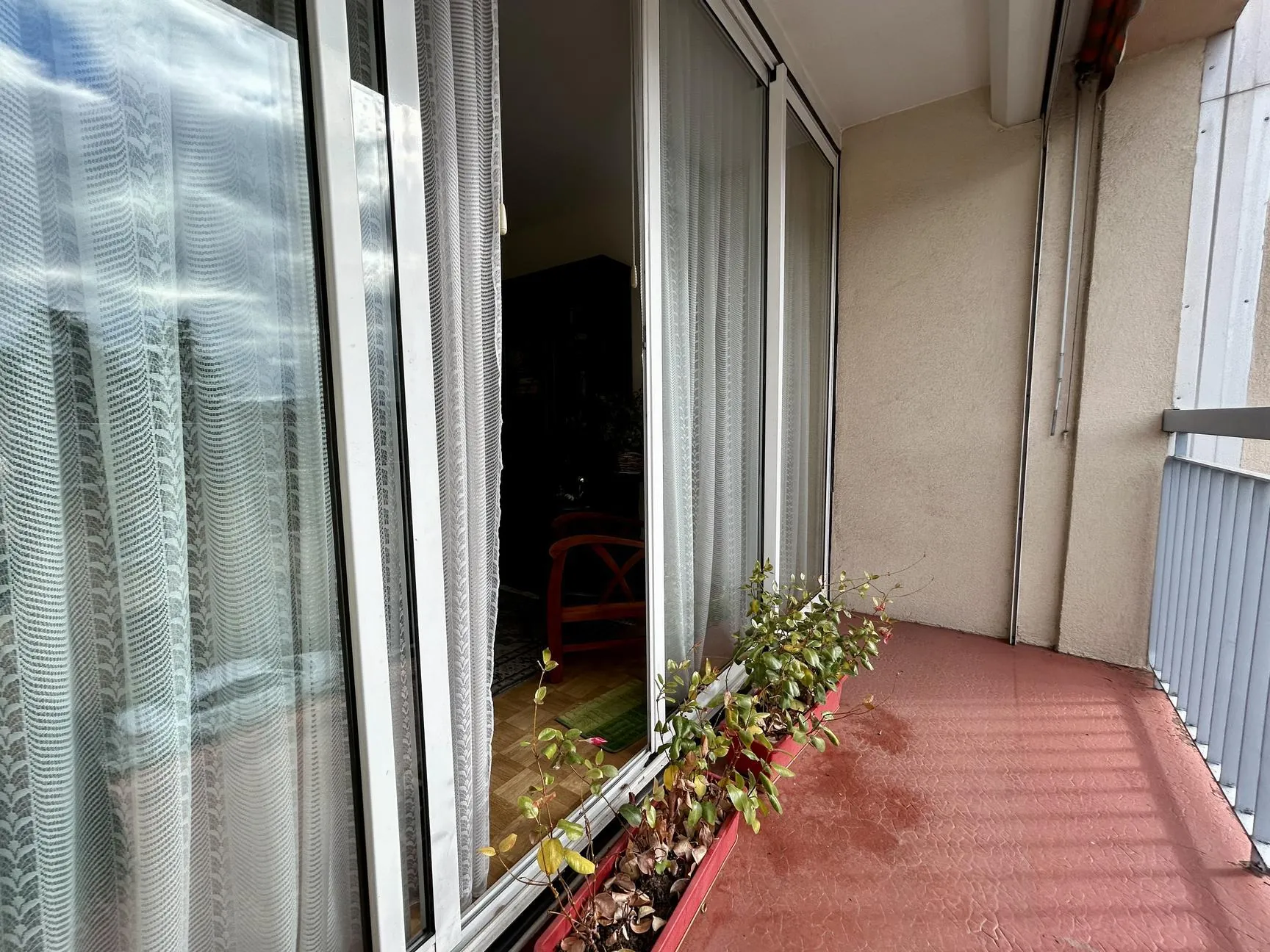Bel appartement traversant avec balcon, cave et garage à Albi - 62m² 