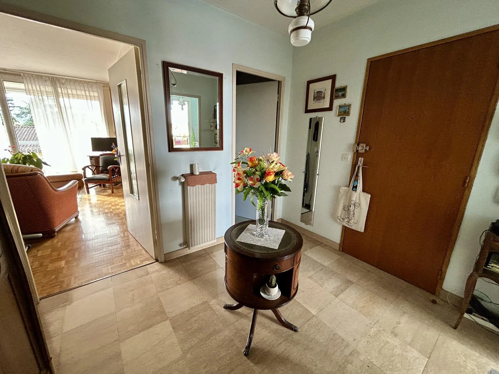 Bel appartement traversant avec balcon, cave et garage à Albi - 62m² 