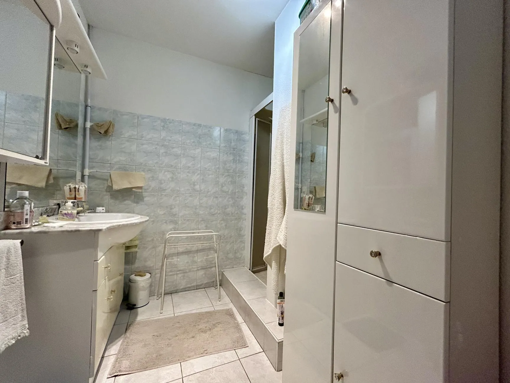 Bel appartement traversant avec balcon, cave et garage à Albi - 62m² 
