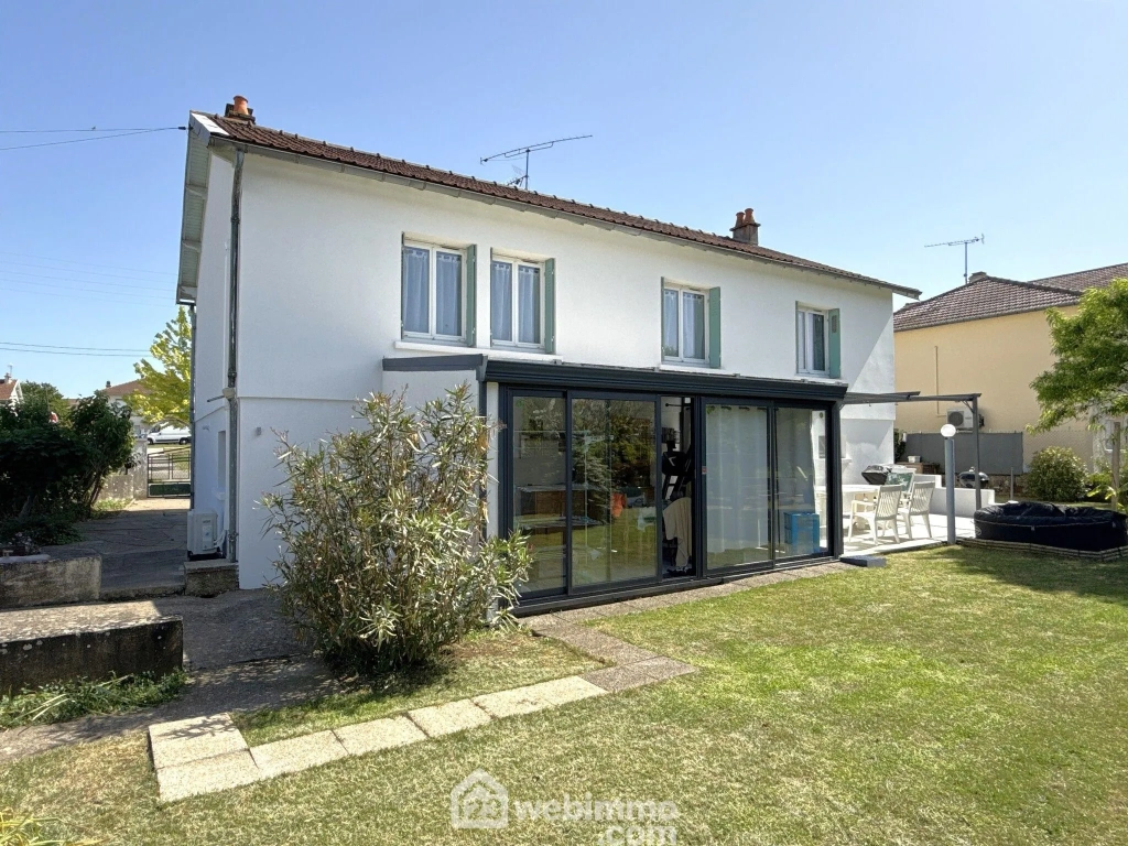 Maison de plain-pied 111 m² à Migné-Auxances, proche commodités