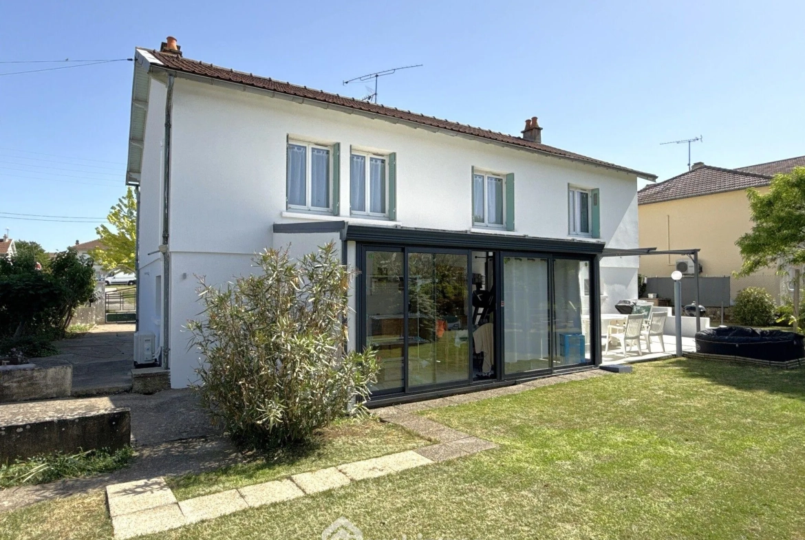 Maison de plain-pied 111 m² à Migné-Auxances, proche commodités 