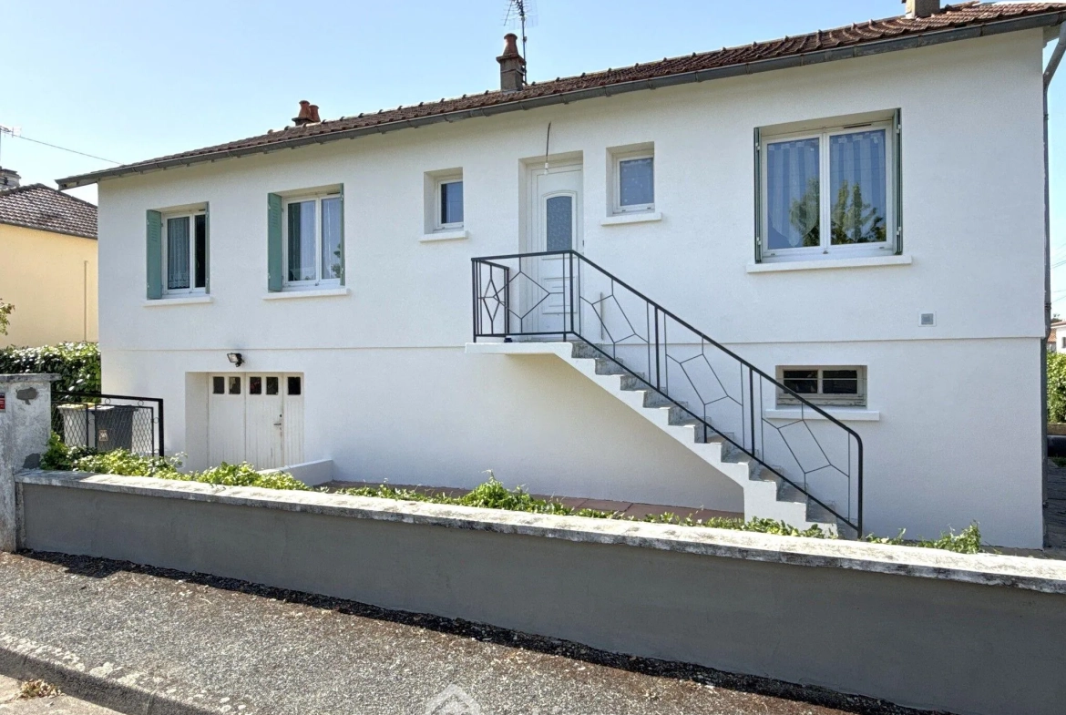Maison de plain-pied 111 m² à Migné-Auxances, proche commodités 