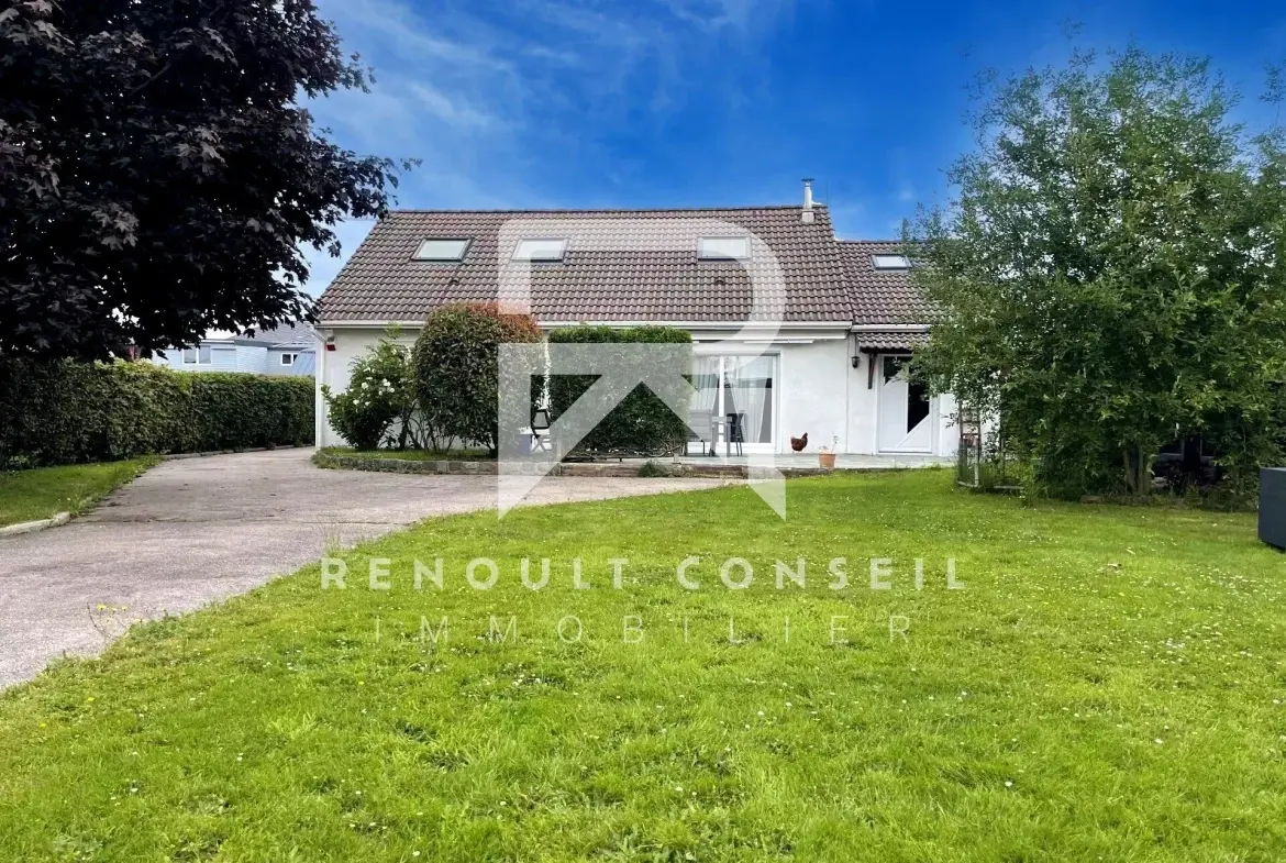 Maison de 120 m² Carrez à Franqueville-Saint-Pierre avec garage et terrasse 
