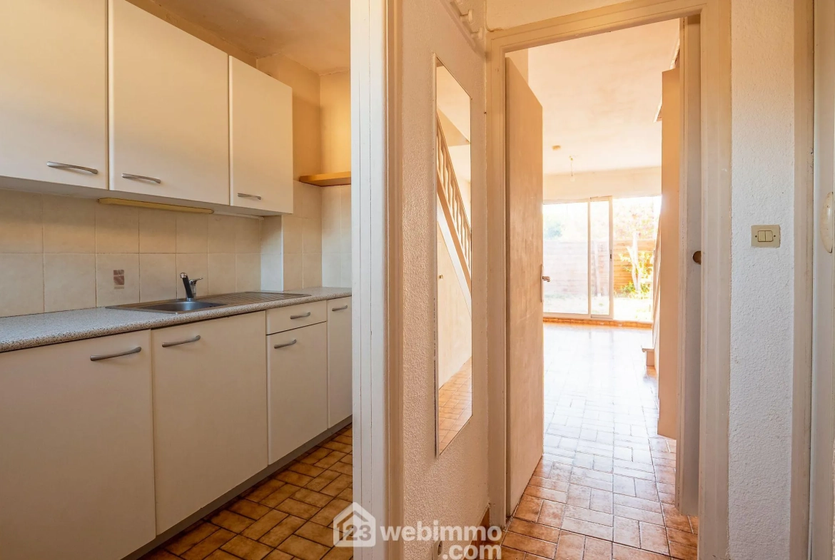 Maison T3 avec terrasse et parking à Agde – Opportunité à saisir 