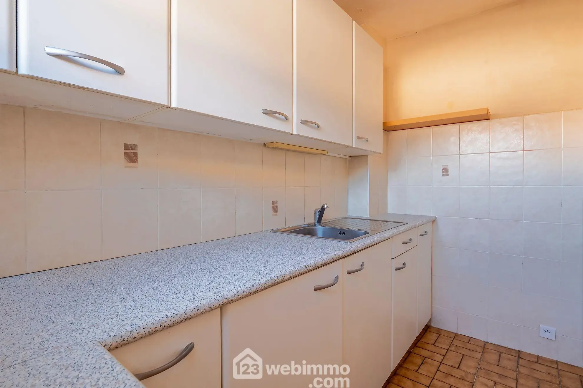Maison T3 avec terrasse et parking à Agde – Opportunité à saisir 