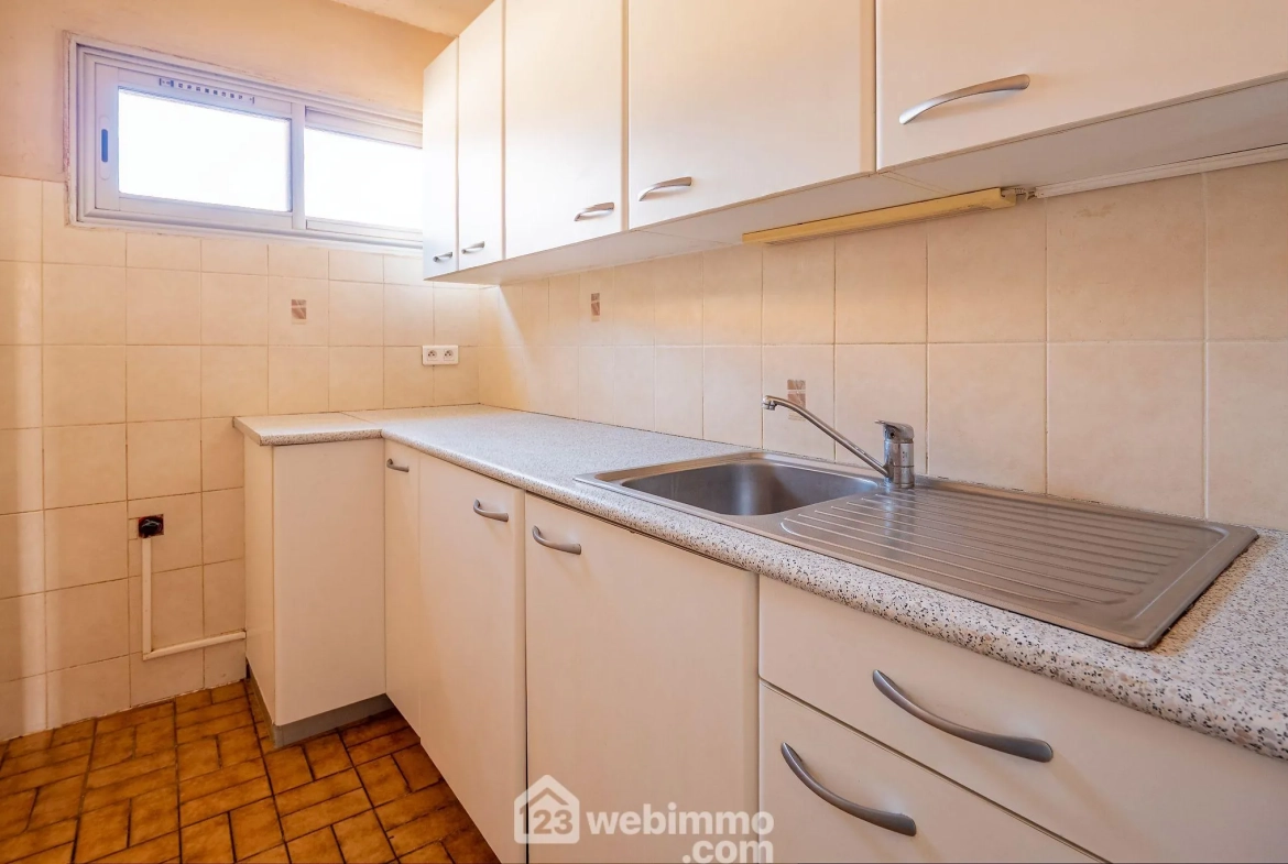 Maison T3 avec terrasse et parking à Agde – Opportunité à saisir 