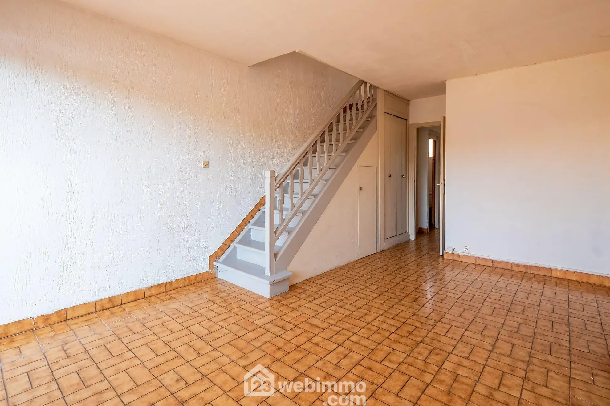 Maison T3 avec terrasse et parking à Agde – Opportunité à saisir 