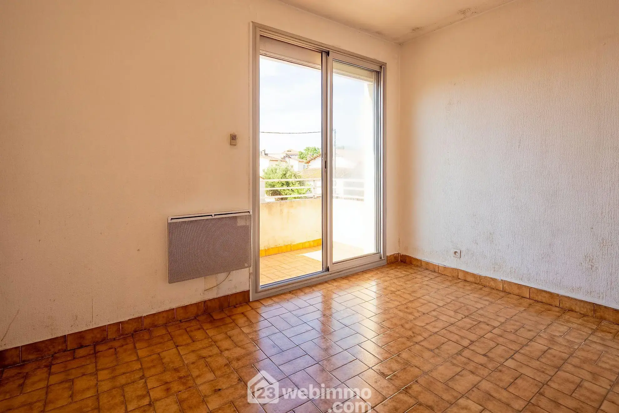 Maison T3 avec terrasse et parking à Agde – Opportunité à saisir 