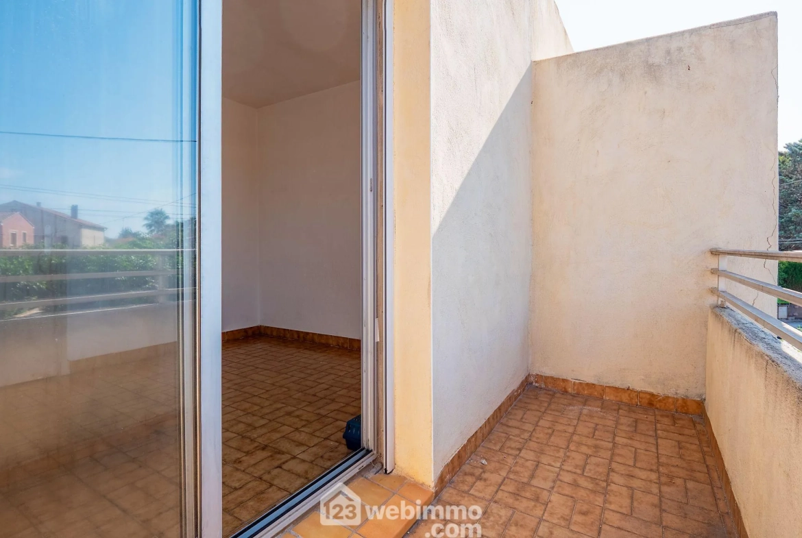 Maison T3 avec terrasse et parking à Agde – Opportunité à saisir 