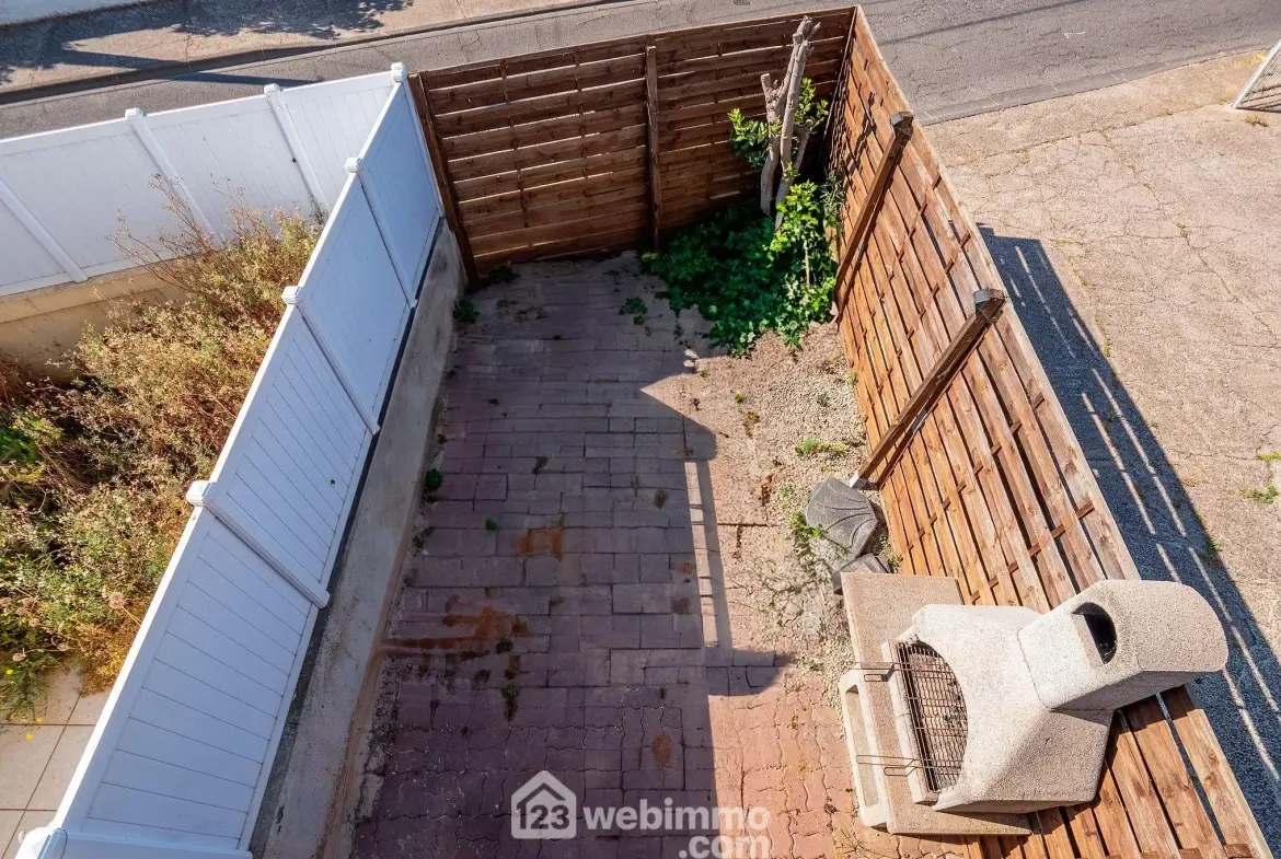 Maison T3 avec terrasse et parking à Agde – Opportunité à saisir 