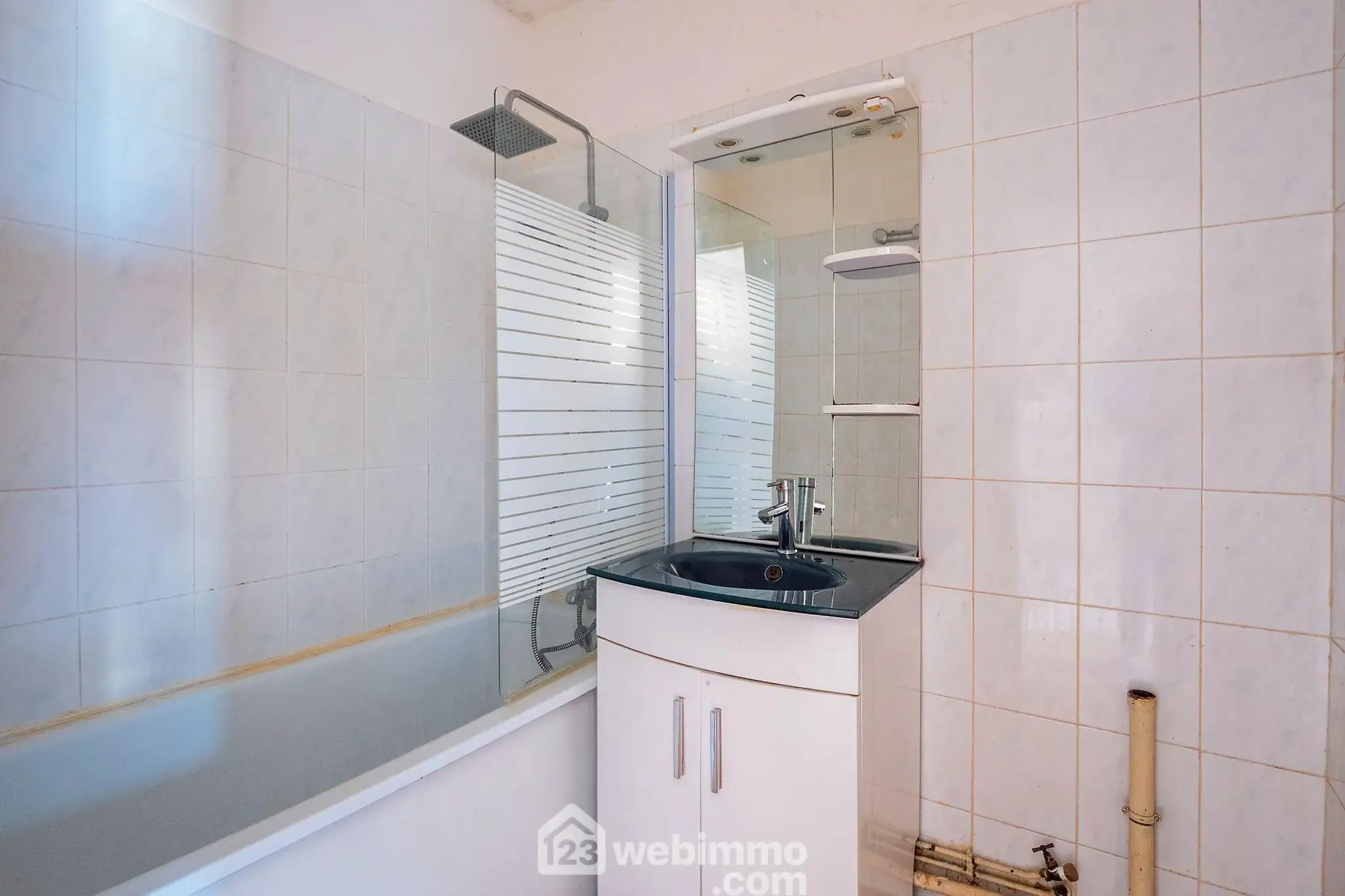 Maison T3 avec terrasse et parking à Agde – Opportunité à saisir 