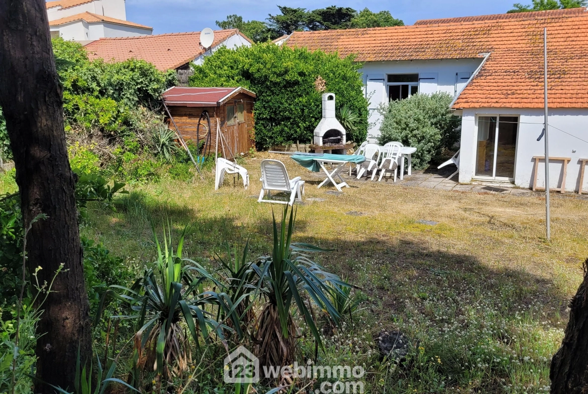 Charmante maison de pays à Longeville-sur-Mer à proximité de la plage avec jardin ensoleillé 