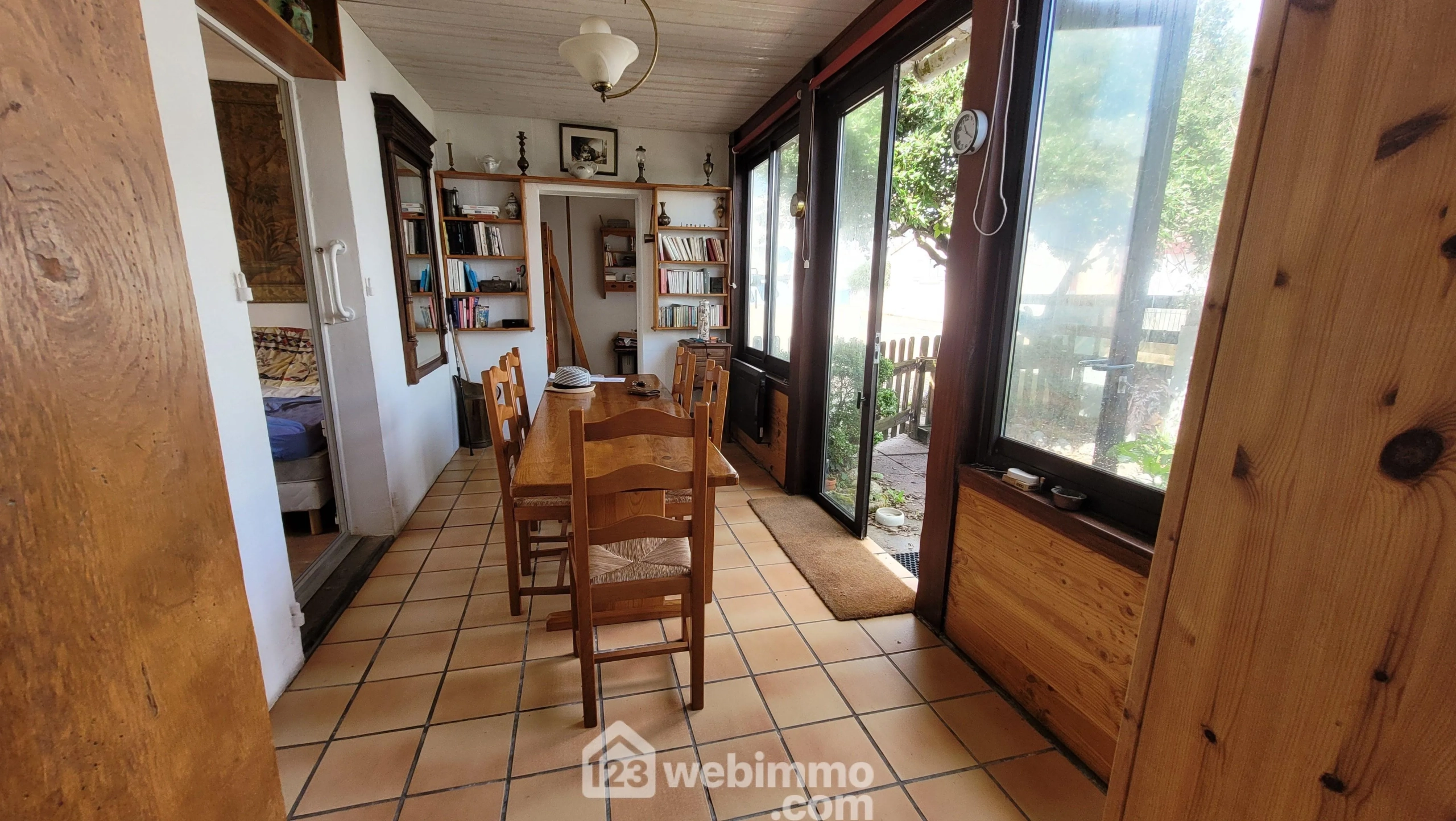 Charmante maison de pays à Longeville-sur-Mer à proximité de la plage avec jardin ensoleillé 