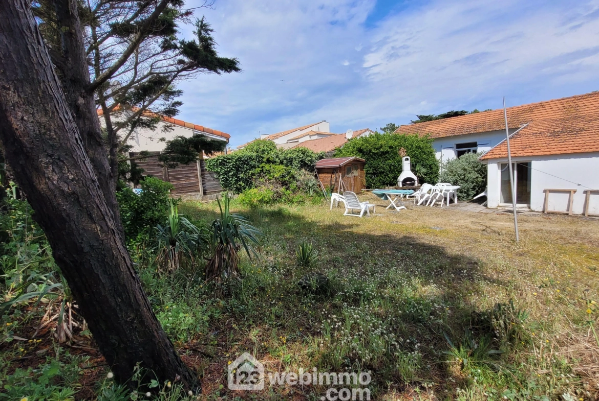 Charmante maison de pays à Longeville-sur-Mer à proximité de la plage avec jardin ensoleillé 