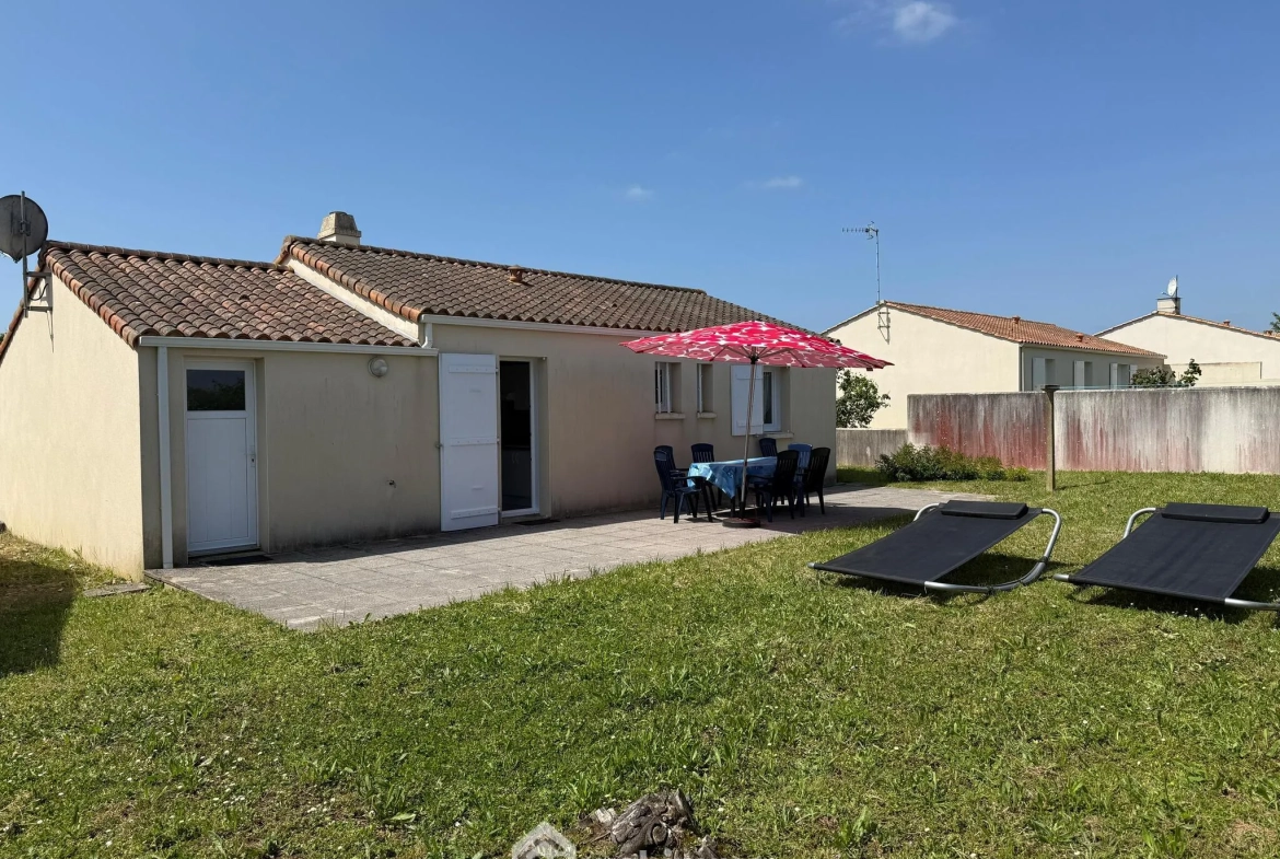 Maison de 70 m² à Longeville-sur-Mer, 3 chambres, terrasse, proche plages 