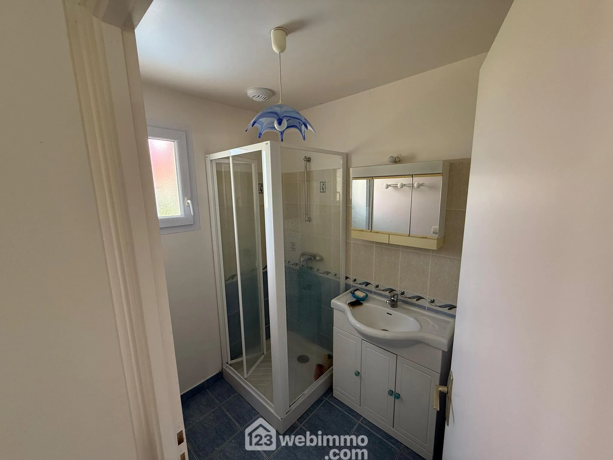 Maison de 70 m² à Longeville-sur-Mer, 3 chambres, terrasse, proche plages 