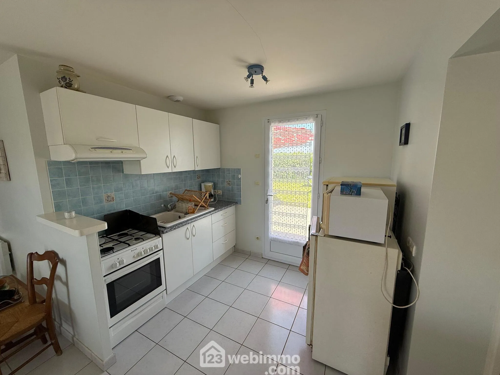 Maison de 70 m² à Longeville-sur-Mer, 3 chambres, terrasse, proche plages 