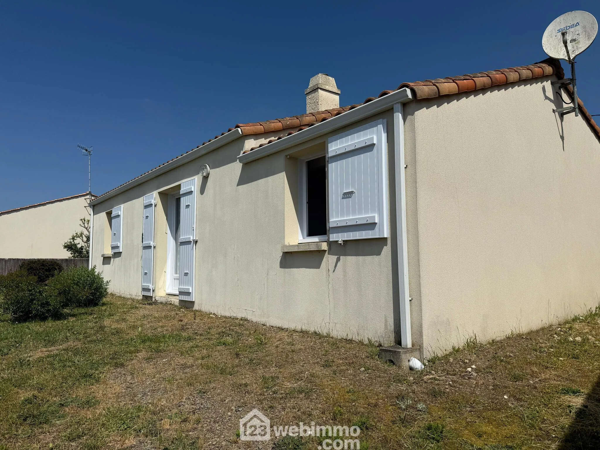 Maison de 70 m² à Longeville-sur-Mer, 3 chambres, terrasse, proche plages 