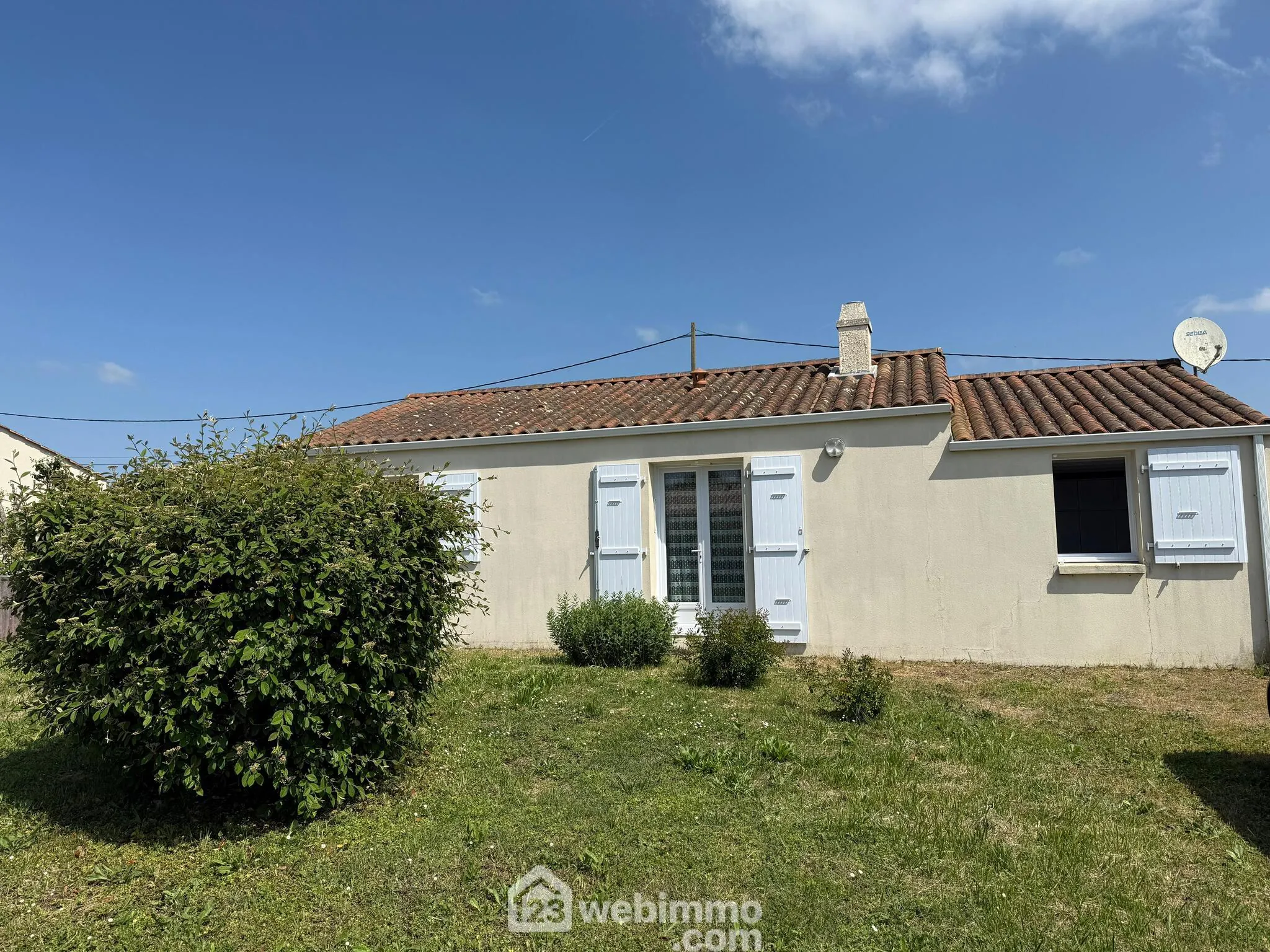 Maison de 70 m² à Longeville-sur-Mer, 3 chambres, terrasse, proche plages 
