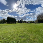 Terrain constructible de 752 m² à Monthenault, libre de constructeur